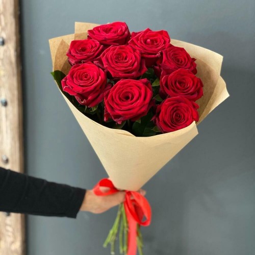 Купить на заказ Букет из 9 красных роз с доставкой в Байконуре
