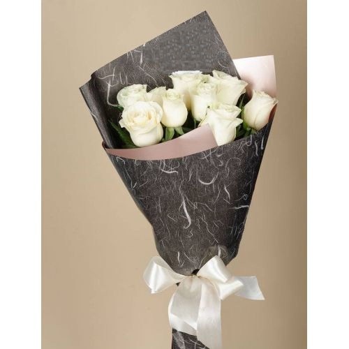 Купить на заказ Букет из 9 белых роз с доставкой в Байконуре